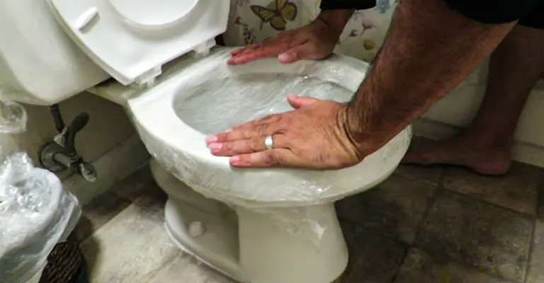 How to Unclog A Toilet With Saran Wrap